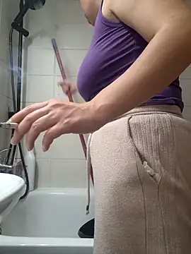 czruz online show from November 19, 8:25 am