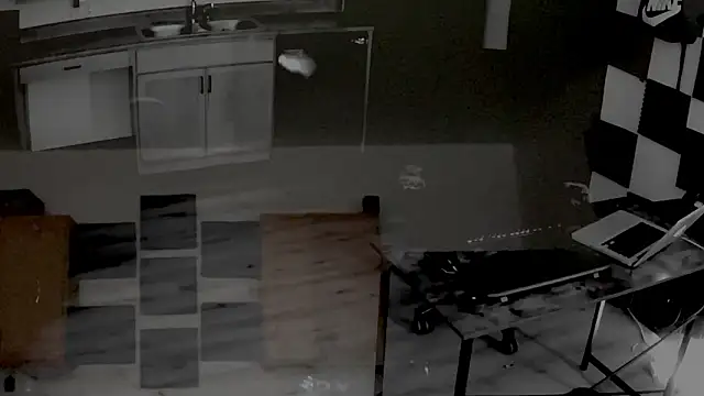 Snapshot of Southernfuckery chatting on March 12, 10:49 pm Southernfuckery online show from March 12, 10:49 pm