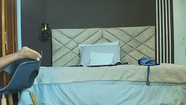 Raquel jones online show from February 18, 5:53 pm