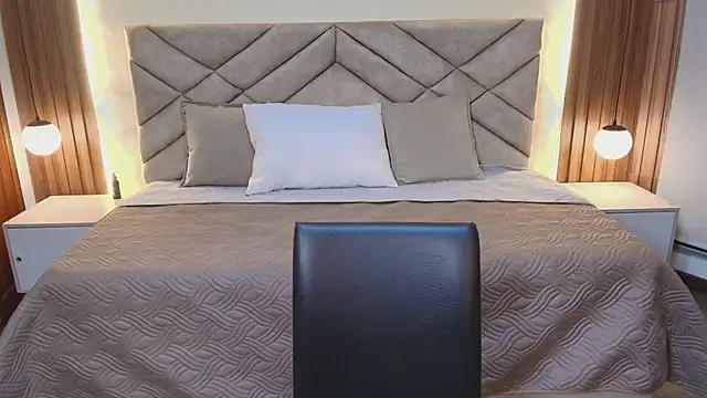 Raquel jones online show from April 22, 12:07 pm