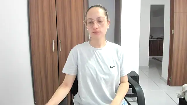 Adele johnsonn1 online show from September 19, 2:51 pm