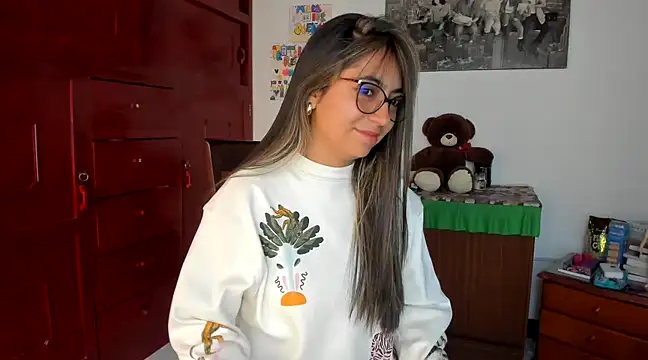 Isabellaa22 1 online show from January 23, 1:45 pm