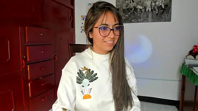 Isabellaa22 1 online show from February 11, 6:01 pm