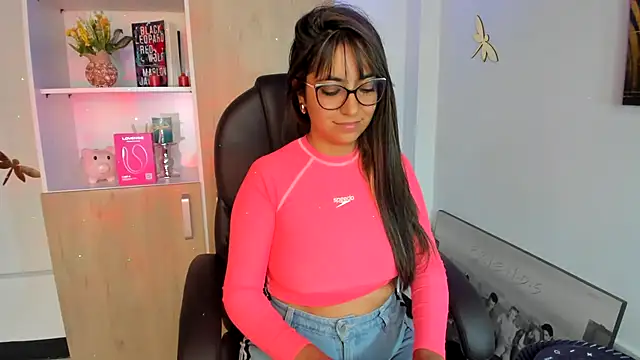 Isabellaa22 1 online show from February 19, 3:16 pm