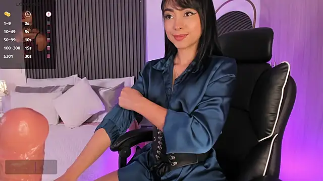 emilyruiz1 online show from February 24, 3:20 pm