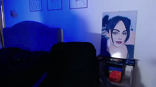 Snapshot of violett_honney chatting on January 19, 10:39 pm violett honney online show from January 19, 10:39 pm