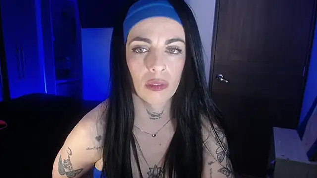 violett honney online show from June 18, 12:44 am