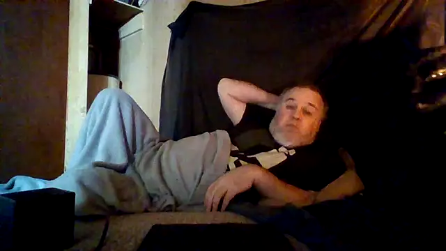 Nightshade7712 online show from February 14, 4:26 pm