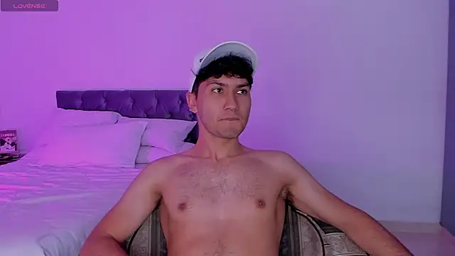 Valerio James7 online show from December 2, 4:53 pm