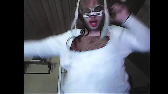 Snapshot of Family666Zombie chatting on May 29, 10:30 pm Family666Zombie online show from May 29, 10:30 pm