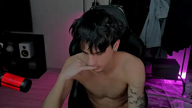 MarkBrowniii online show from February 5, 10:01 pm