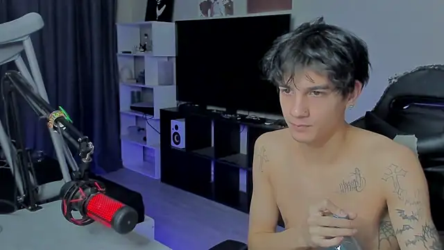 MarkBrowniii online show from September 23, 5:54 am