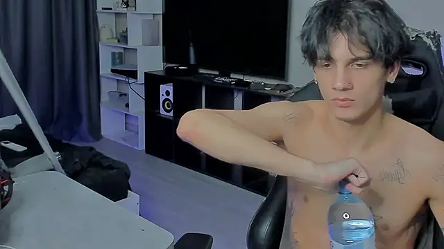 MarkBrowniii online show from September 28, 10:53 am