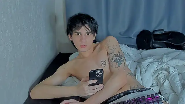 MarkBrowniii online show from November 4, 6:56 am