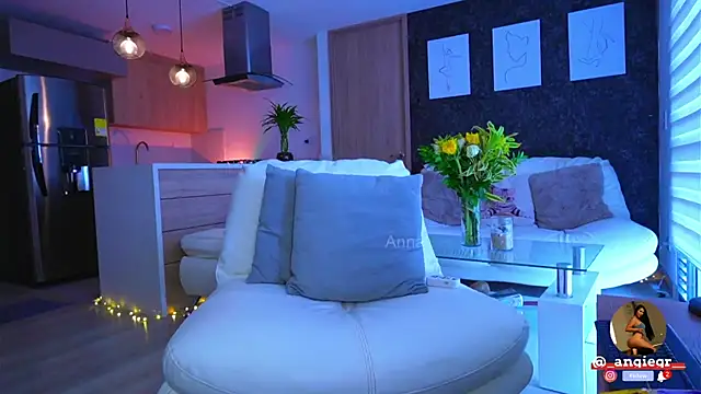 Snapshot of AnnaTaylor1 chatting on March 11, 3:56 pm AnnaTaylor1 online show from March 11, 3:56 pm