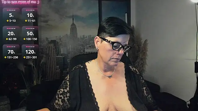 ninarandmann online show from September 13, 6:18 pm