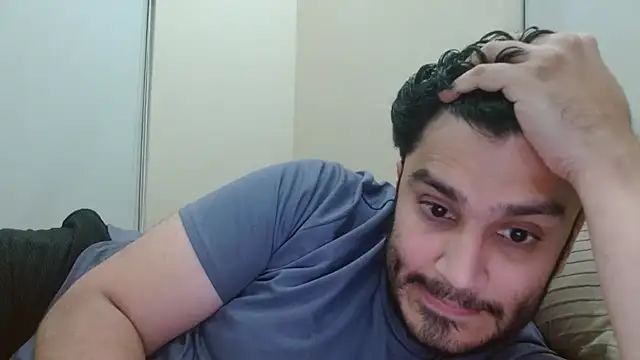 robintoit online show from December 14, 1:49 pm