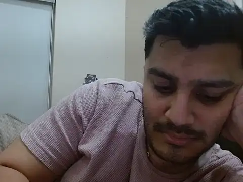 robintoit online show from April 21, 5:28 pm