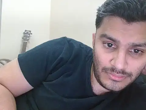 robintoit online show from April 25, 3:42 pm