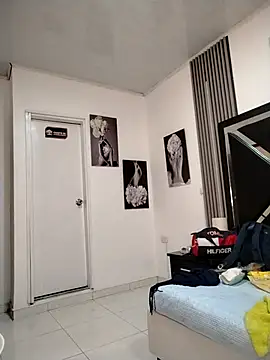 Natasha milf   online show from April 7, 12:55 am