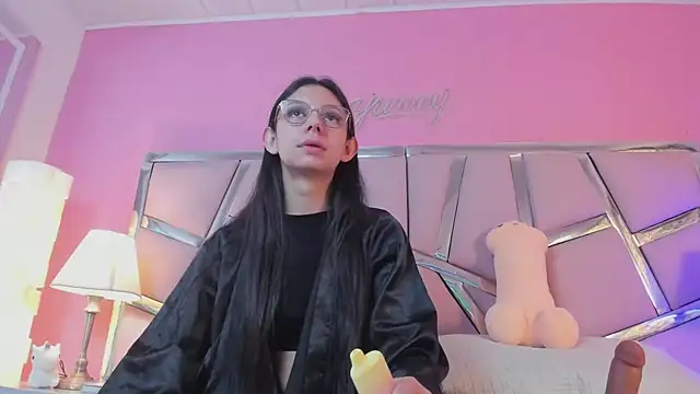 Bonniepark online show from February 28, 3:15 pm