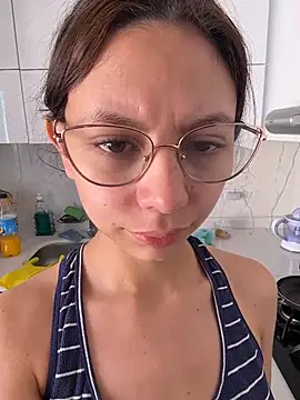 Bonniepark online show from November 12, 1:11 pm