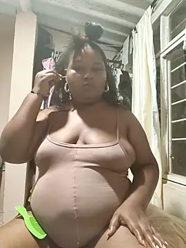 lorenxtaylor online show from April 7, 11:15 pm