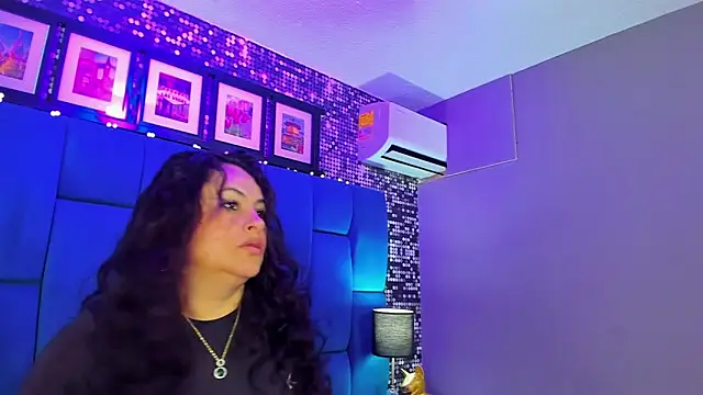 hanny milf online show from November 8, 11:43 am