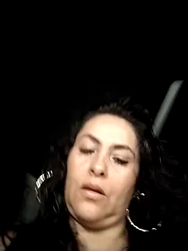 hanny milf online show from January 17, 2:05 am