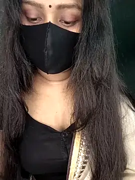 Idhika Paul online show from November 6, 12:39 pm