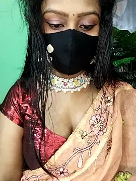 Idhika Paul online show from January 6, 7:06 pm