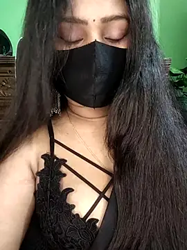 Idhika Paul online show from March 11, 8:20 am