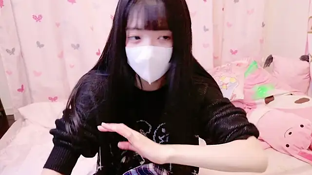 Snapshot of irohani_usagi chatting on December 13, 1:22 pm irohani usagi online show from December 13, 1:22 pm