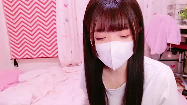 Snapshot of irohani_usagi chatting on December 27, 11:28 am irohani usagi online show from December 27, 11:28 am