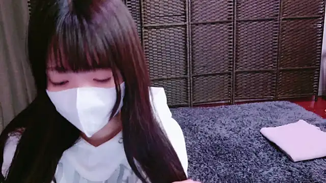 Snapshot of irohani_usagi chatting on February 5, 1:44 pm irohani usagi online show from February 5, 1:44 pm