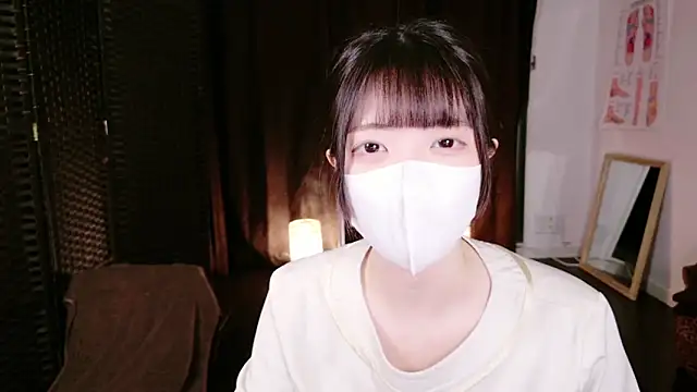 Snapshot of irohani_usagi chatting on February 8, 10:39 am irohani usagi online show from February 8, 10:39 am