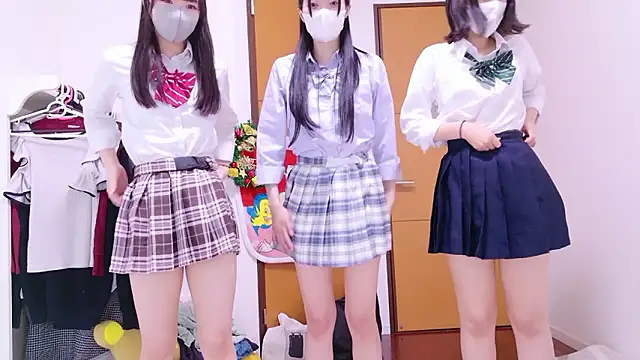 Snapshot of irohani_usagi chatting on October 14, 10:16 am irohani usagi online show from October 14, 10:16 am