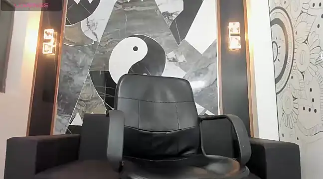 Snapshot of Terrance_z chatting on February 9, 10:43 pm Terrance z online show from February 9, 10:43 pm