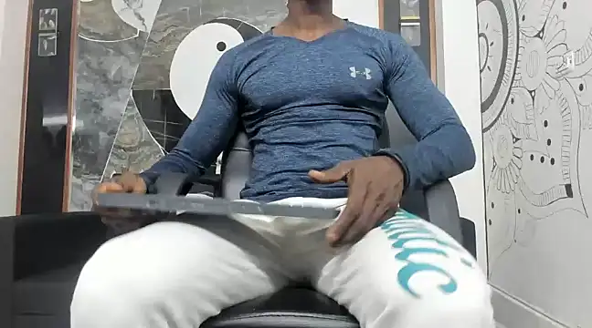 Snapshot of Terrance_z chatting on February 12, 7:24 pm Terrance z online show from February 12, 7:24 pm