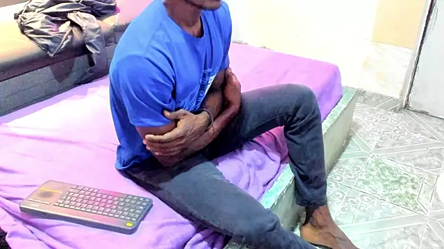 Snapshot of Terrance_z chatting on October 15, 6:19 pm Terrance z online show from October 15, 6:19 pm