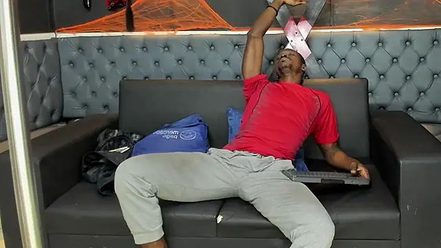 Snapshot of Terrance_z chatting on October 25, 8:03 pm Terrance z online show from October 25, 8:03 pm