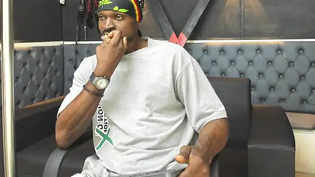 Snapshot of Terrance_z chatting on November 23, 8:08 pm Terrance z online show from November 23, 8:08 pm