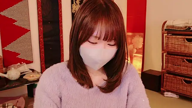 Yui-Ch online show from January 8, 1:20 pm