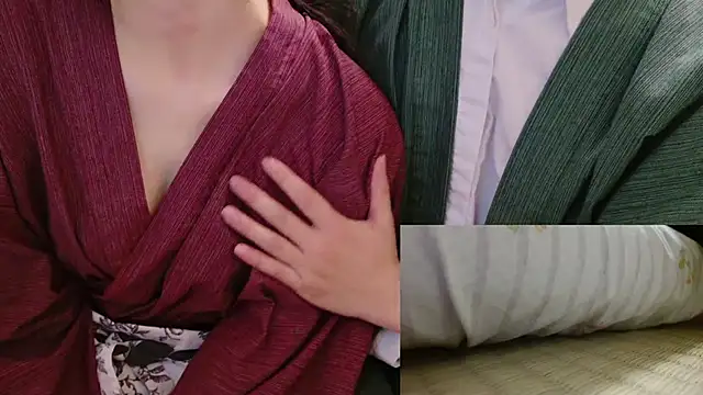 Snapshot of Phantom_yoshida chatting on January 2, 9:43 am Phantom yoshida online show from January 2, 9:43 am