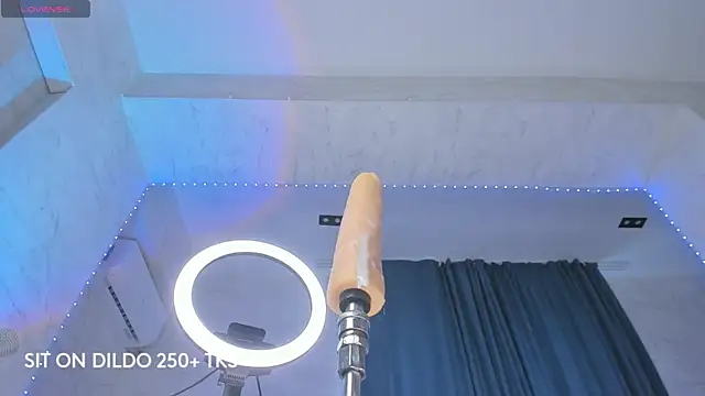 maakimo online show from December 7, 7:05 am