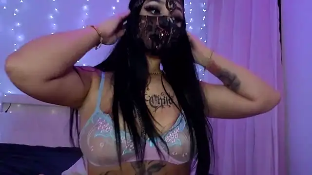 kamila french online show from April 18, 9:59 pm