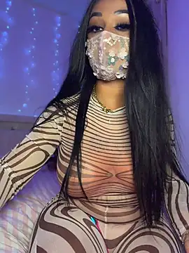 Snapshot of kamila_french chatting on July 22, 11:07 pm kamila french online show from July 22, 11:07 pm