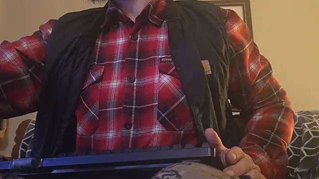 Armyexhibitionistvet online show from February 18, 7:59 am