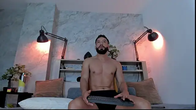 bruno woods online show from December 17, 8:26 pm