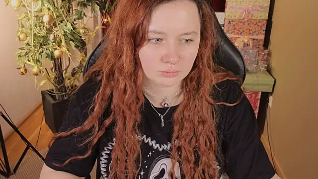 carolina elf online show from December 23, 4:43 am